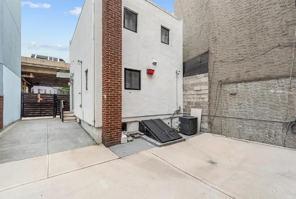 Habitación en casa particular Private Hot Tub-private Gated Sailor Moon House In Williamsburg W Gym *
